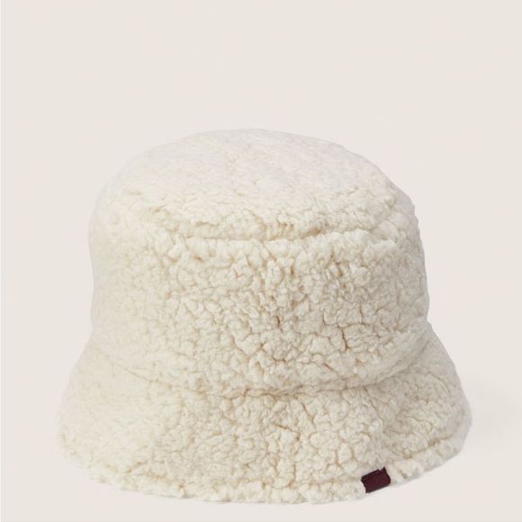 🆕️Vs Pink reversible Bucket hat burgundy/cream sherpa 💜 😍 - Picture 3 of 4